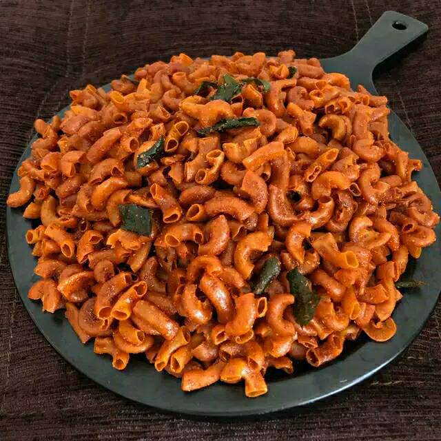 

Makaroni pouch pedas/malaroni Bantat Daun jeruk