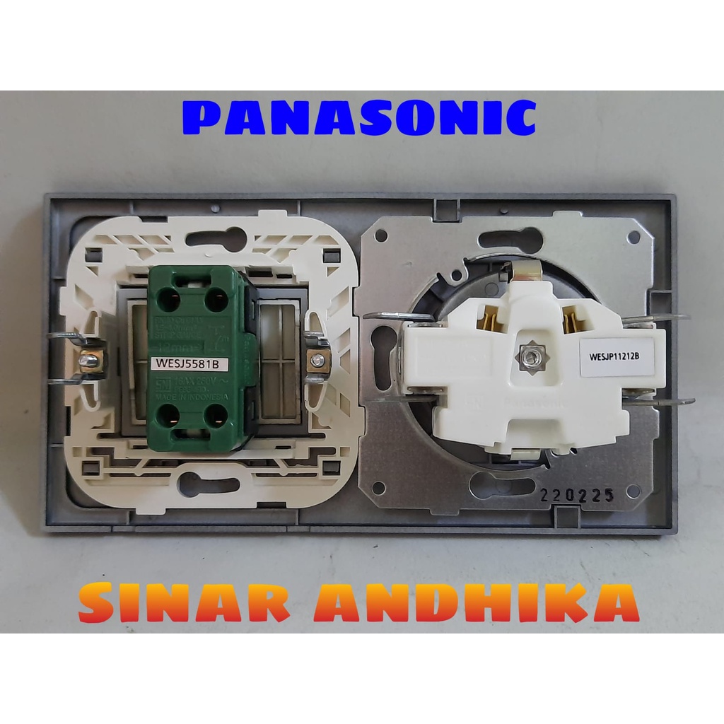 STOP KONTAK + SAKLAR ENGKEL LEBAR INDIKATOR HITAM PANASONIC WESJP 11212B+WESJ 5581B