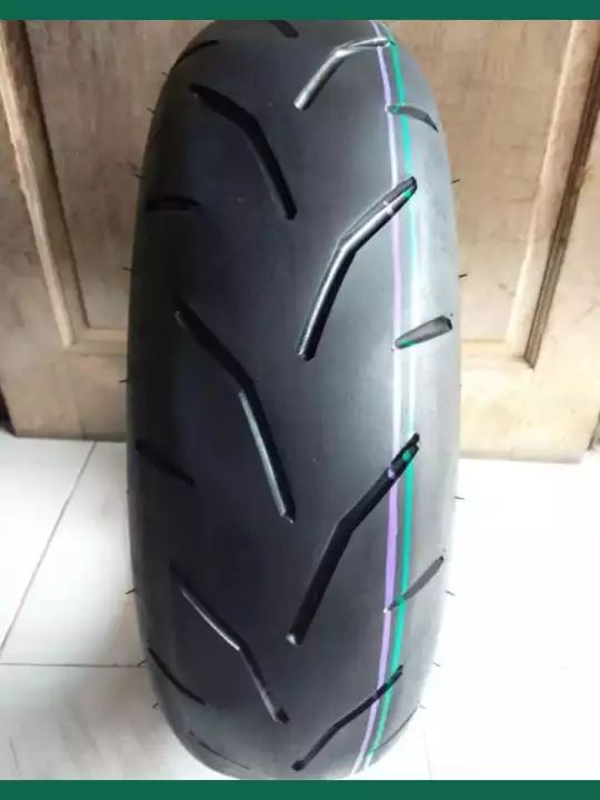 Ban belakang nmax 130/70-13 merk IRC