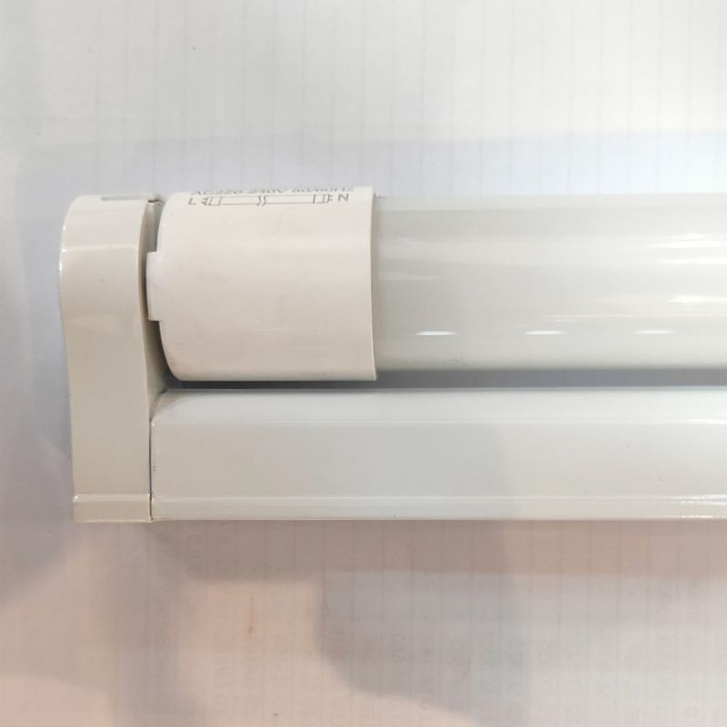 Lampu TL T8 8W 6500K LED FSL 60cm Fullset + Sekrup + Kabel