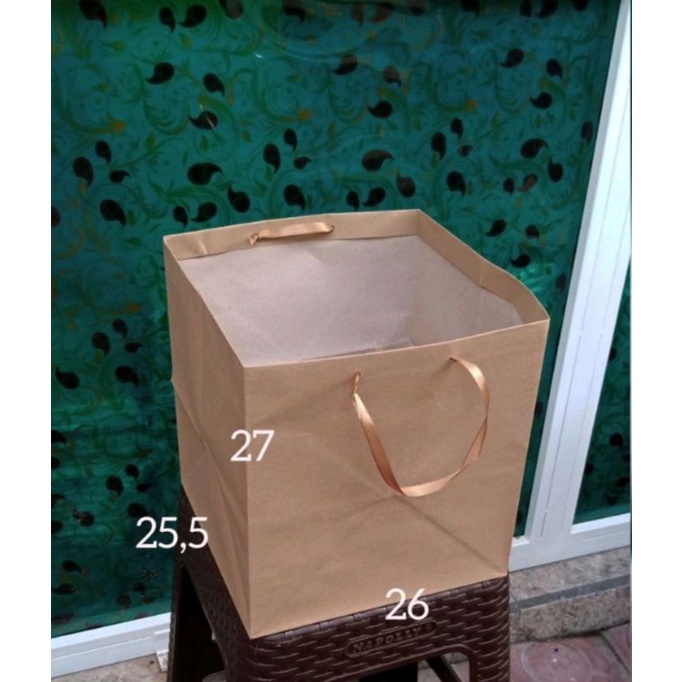 

Paper bag | Tas kertas 26x25,5x27