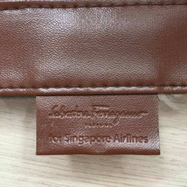 SALVATORE FERRAGAMO TRANSPARANT POUCH 21 x 14 x 7.5 cm