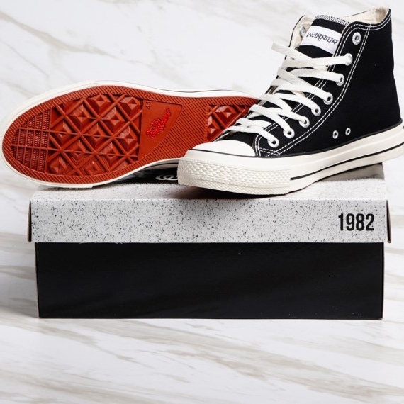 Sepatu Warrior Hermess High HC Black White / Warrior Hermess Original