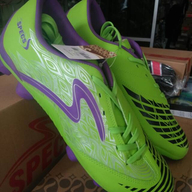 Sepatu bola SPECS Swervo ff(BONUS kaos kaki specs)
