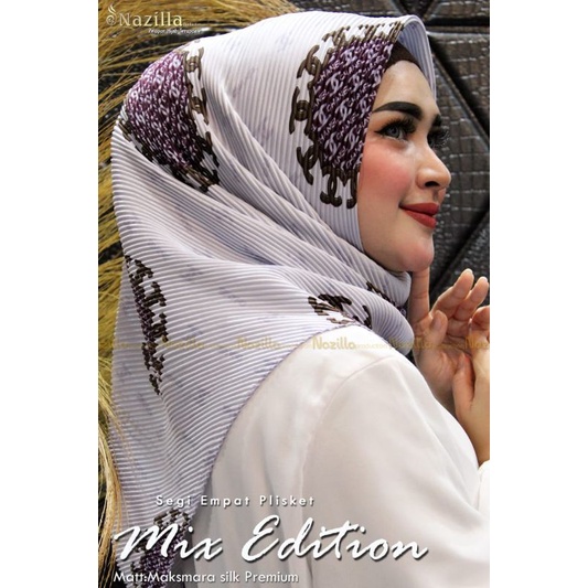 Jilbab Segi Empat Motif Plisket Polycatton Ori Nazilla-Mix Silver