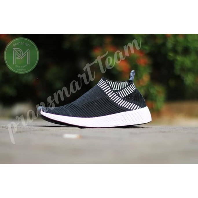 Sepatu Casual Olahraga Slip On Adidas Nmd Cs 2