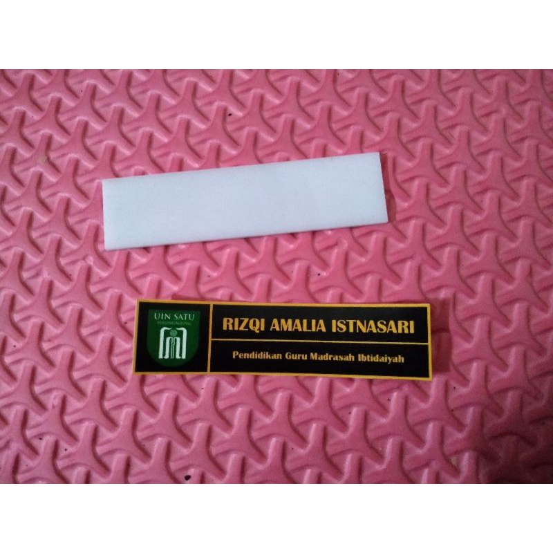 

bahan nametag akrilik