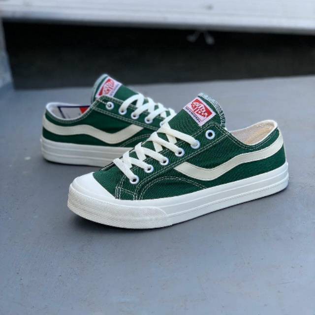 ventela public low dark green