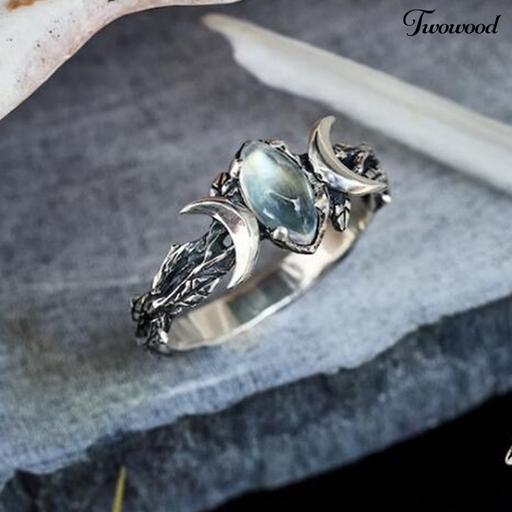 Cincin Warna Silver Gaya Retro Untuk Wanita