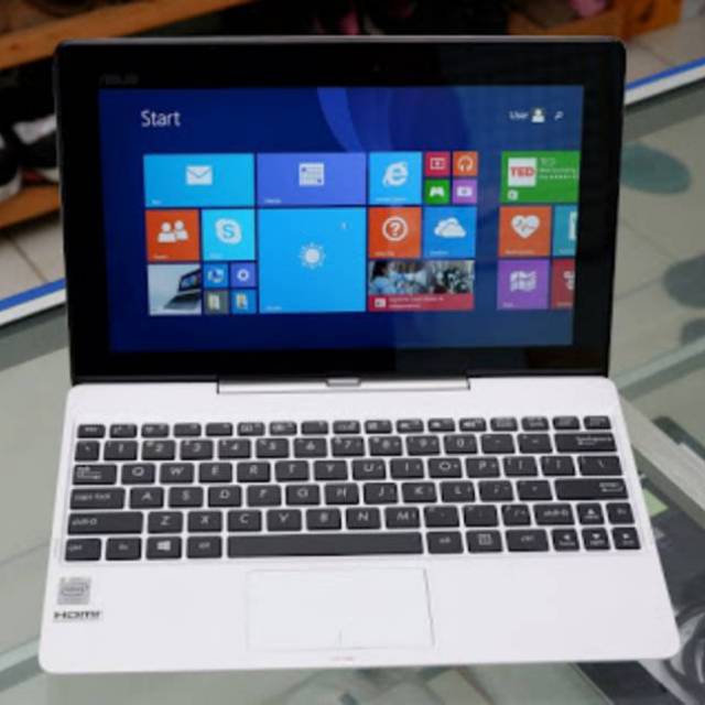 ASUS Transformer Book T100TAM Intel Atom Z3775 DDR3 2GB HDD 500GB eMMC 32GB Touchscreen Bekas Second