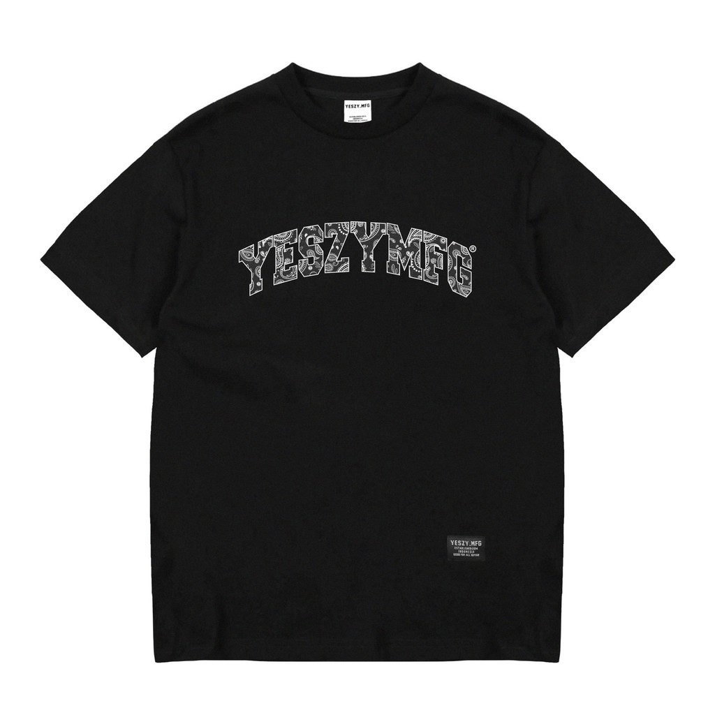 YESZY.MFG Tshirt Black Cyber F. Paisley BW