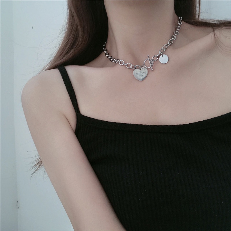 Kalung choker Rantai Klavikula Desain Tulisan love Gaya hip hop