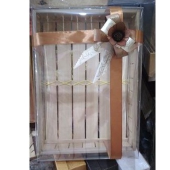 Kotak kue 25x35  bambu