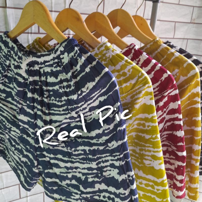 Celana Pendek Wanita - Hot Pants Tie Dye Stripe Bahan Rayon Prima