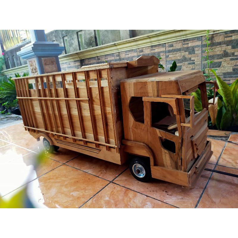 miniatur truck