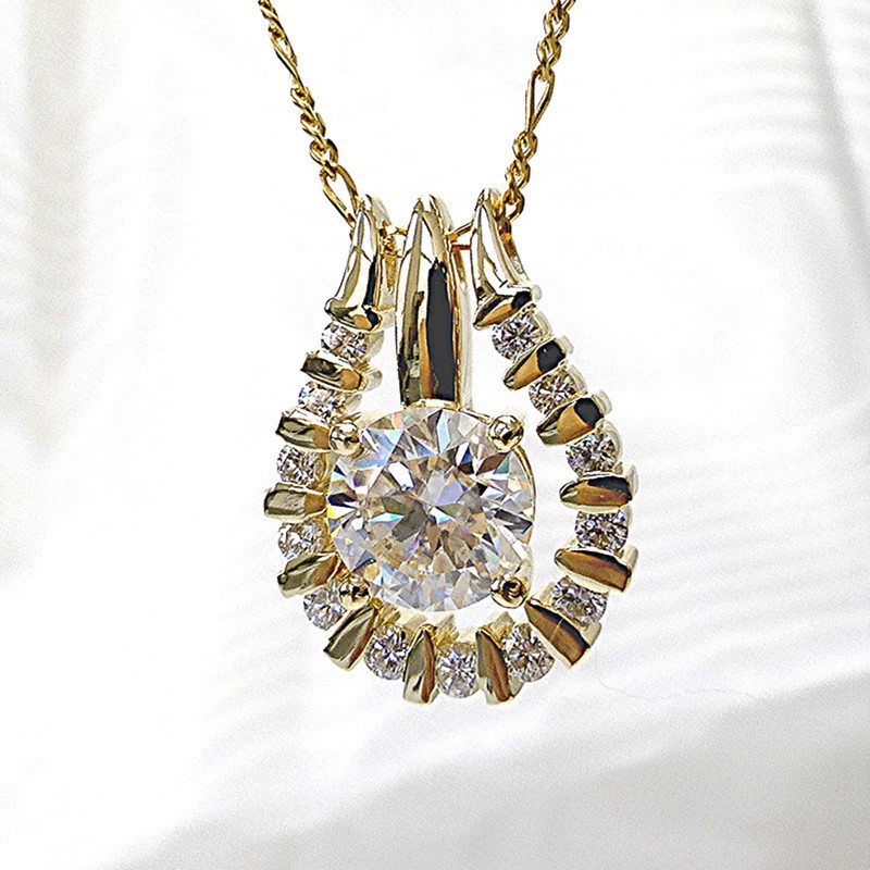 Kalung Dengan Liontin Bentuk U Warna Emas Untuk Wanita