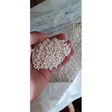 Pupuk Penyubur Tanaman/ Phonska Plus / Pupuk NPK 15-15-15 +Zn+S (Repack 5gr)