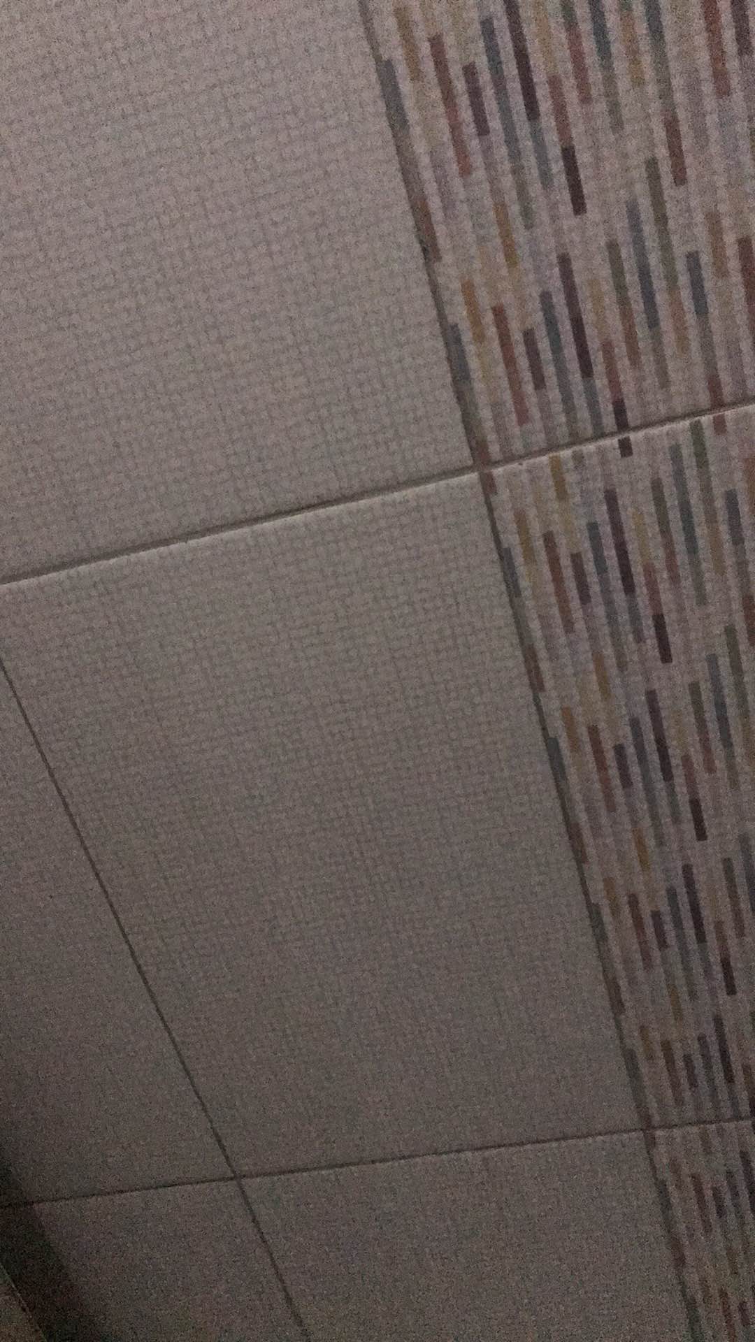 Rc Handuk Sport Chalmer Warna Putih Dan Biru Grade B No Label