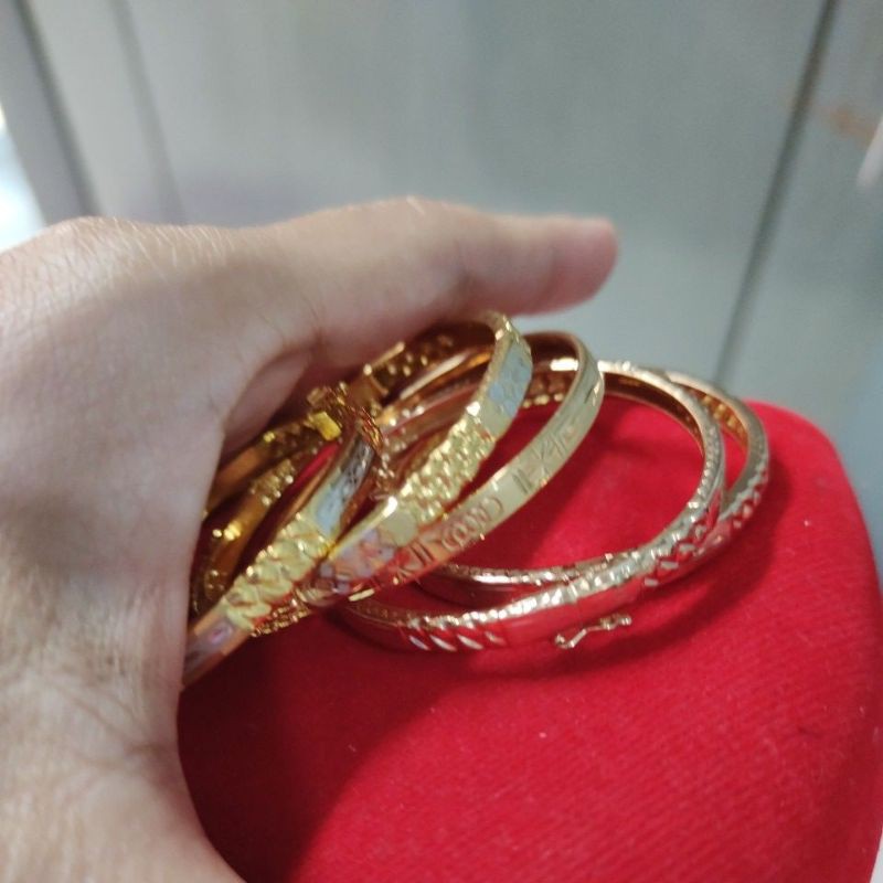 gelang anak emas asli  diameter 4 cm emas  300/6k
