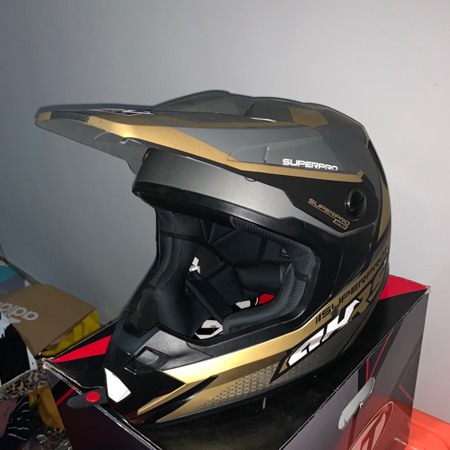 Helmet cross RSV Ahrs