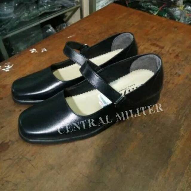 Sepatu Cewek/ Sepatu Paskibra / Sepatu Pantofel / Paskibraka