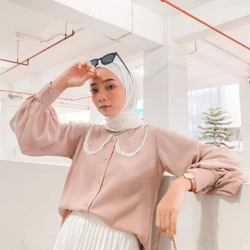 KELLYA TOP KELLYA BLOUSE Kemeja basic renda lengan balon