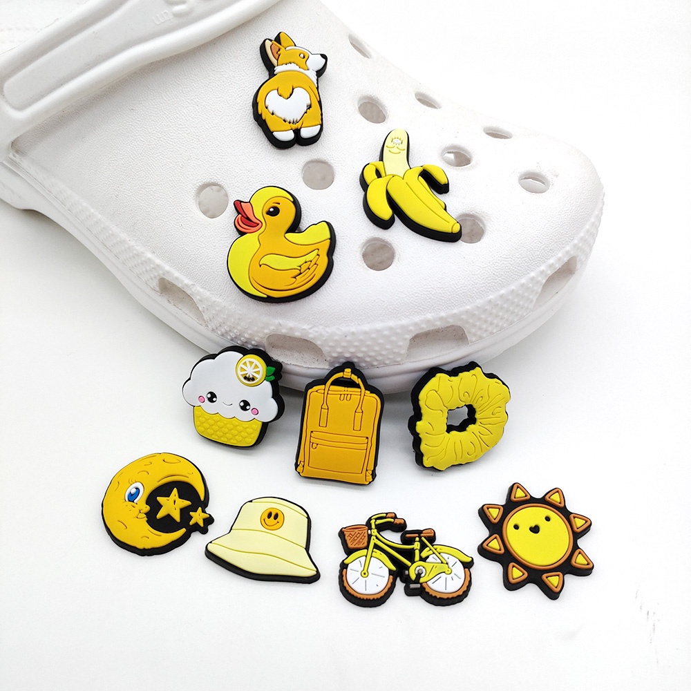 Buckle Pin Desain Jibbitz Warna Kuning Untuk Aksesoris Sepatu crocs Charms Clogs