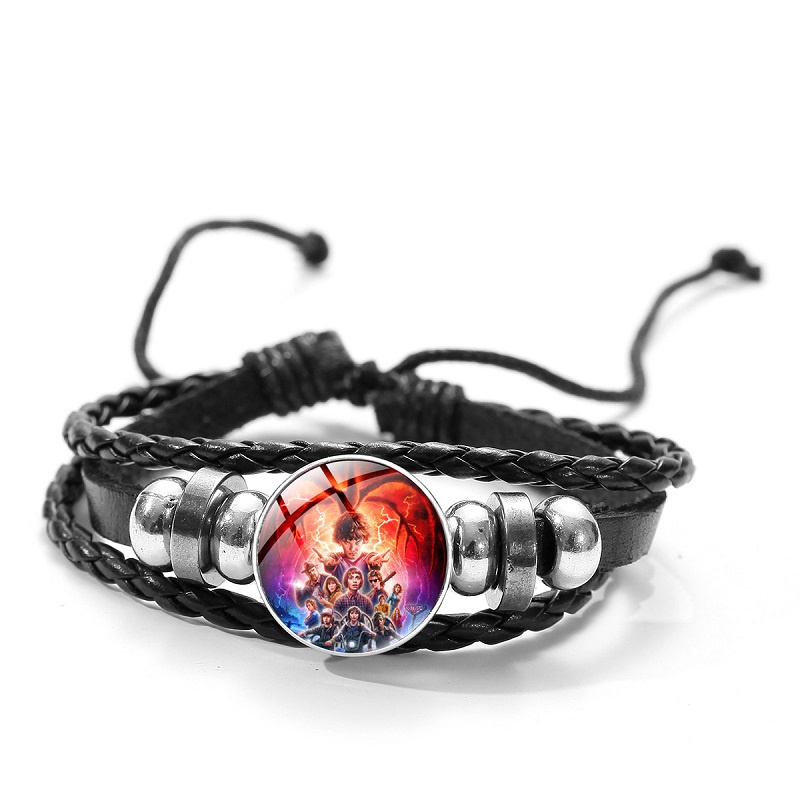 Gelang Rantai Kulit Adjustable Desain Anime Stranger Things Bahan Alloy Untuk Anak / Dewasa