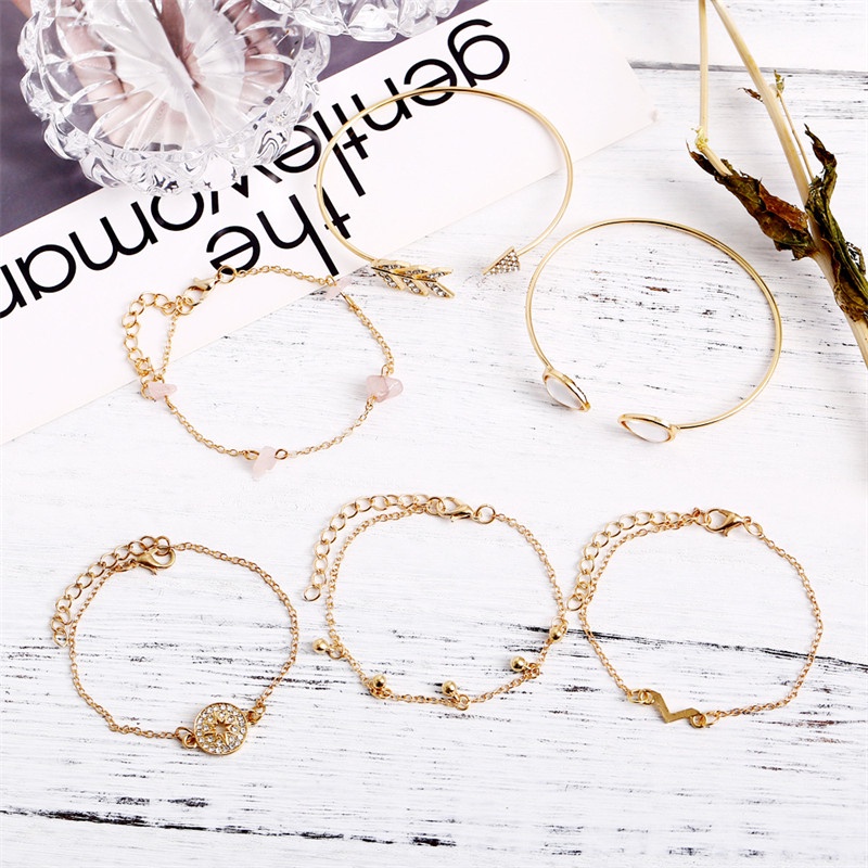 6pcs / Set Gelang Multilayer Bentuk V Kompas Warna Emas Untuk Wanita