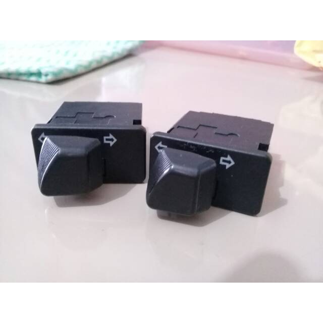 SAKLAR SEIN  RIHTING MOTOR VARIO 125 LED MURAH