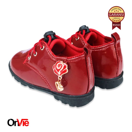 Sepatu Pesta Anak Perempuan Glossy Bertali Motif Rose Mawar | Sepatu Kids Onvie