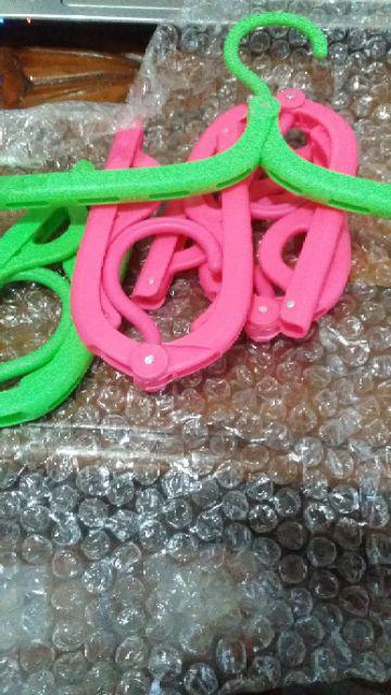 Gantungan Baju Lipat