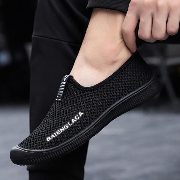 Highland Sepatu Slip On Pria Santai Sepatu Pria Casual Sepatu Sekolah Hitam MR209