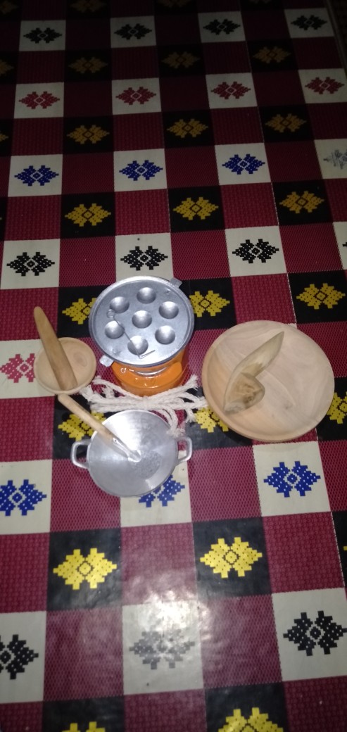 Alat Masak Mainan Anak-anak 1 Set Kompor Kuali Ulekan Cetakan Telur