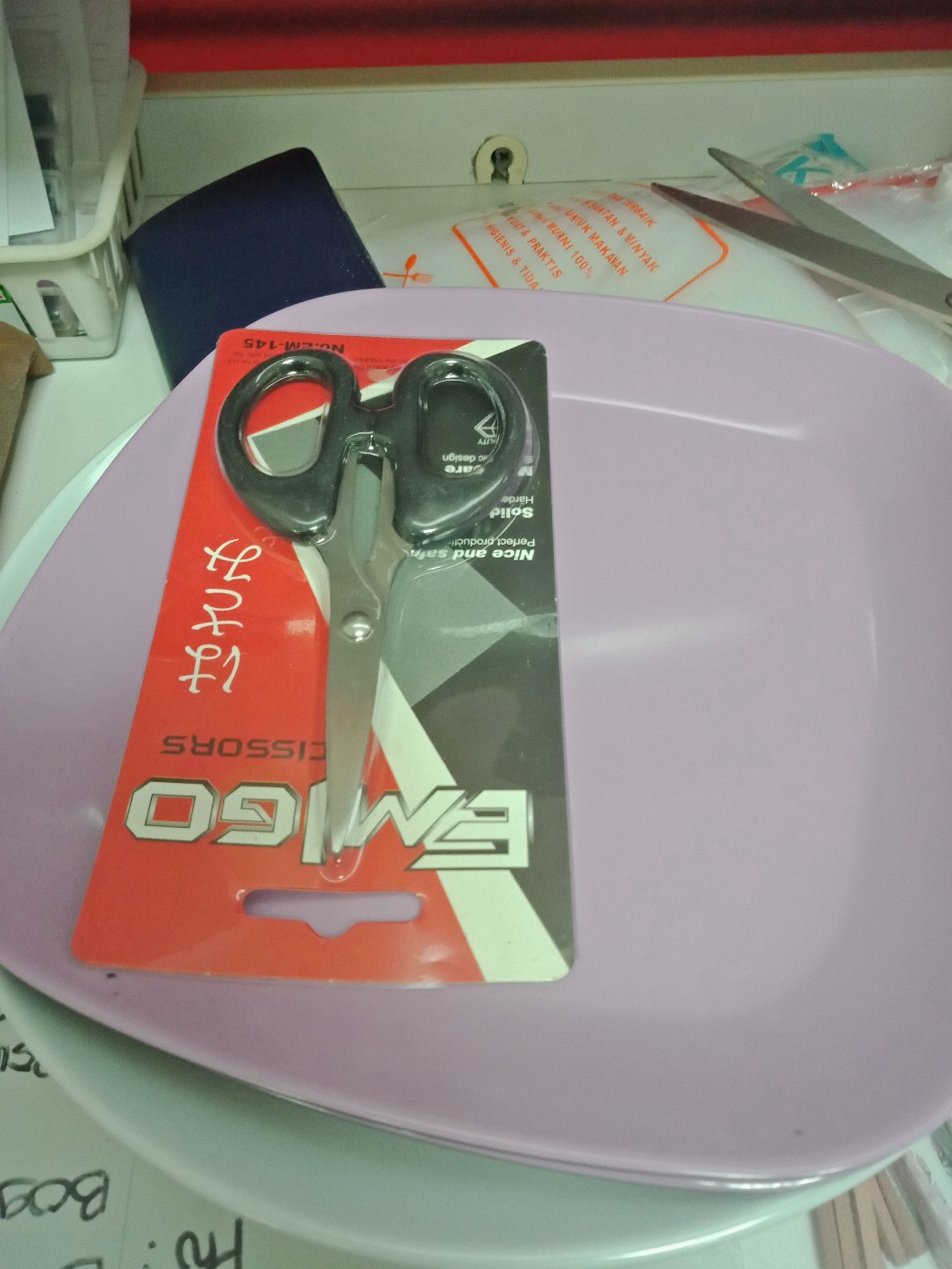 P1008 Piring Melamin Bulan 8 Inc Putih Golden Dragon