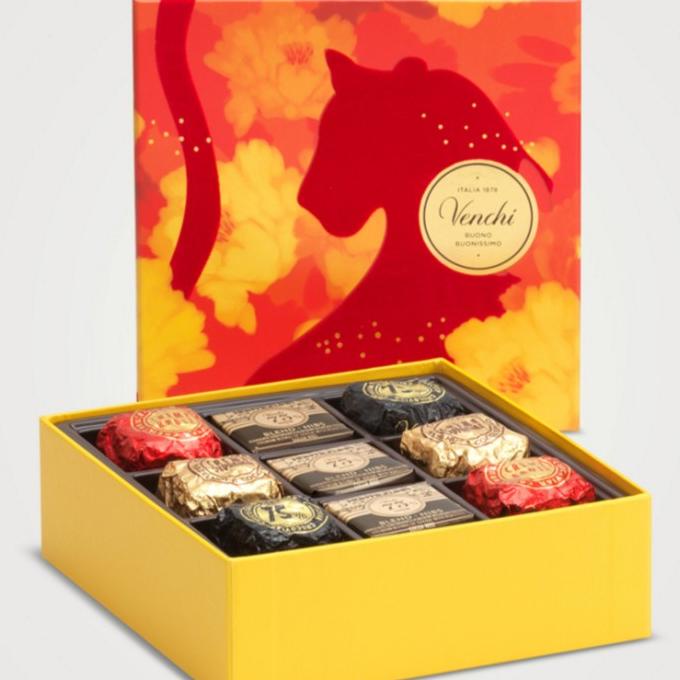 

Venchi Cokelat Premium Hampers Imlek - Square Gift Box - 170Gr .