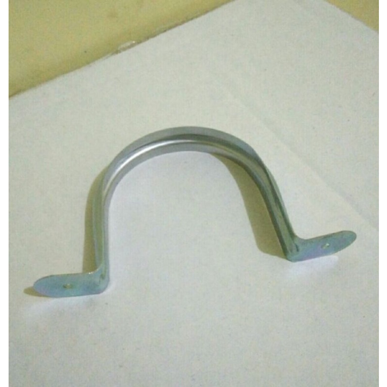Klem pipa besi 2 1/2"in/Klem besi 2 1/2 inch/klem Omega Galvanis 2 1/2