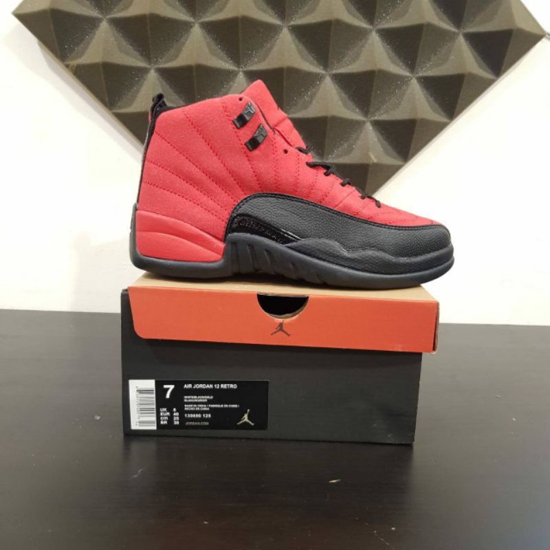 NIKE AIR JORDAN 12 REVERSE FLU GAME