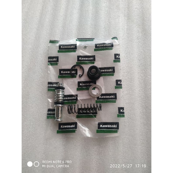 master rem kit depan seal master rem ninja r ninja rr ninja 250 z250 kaze