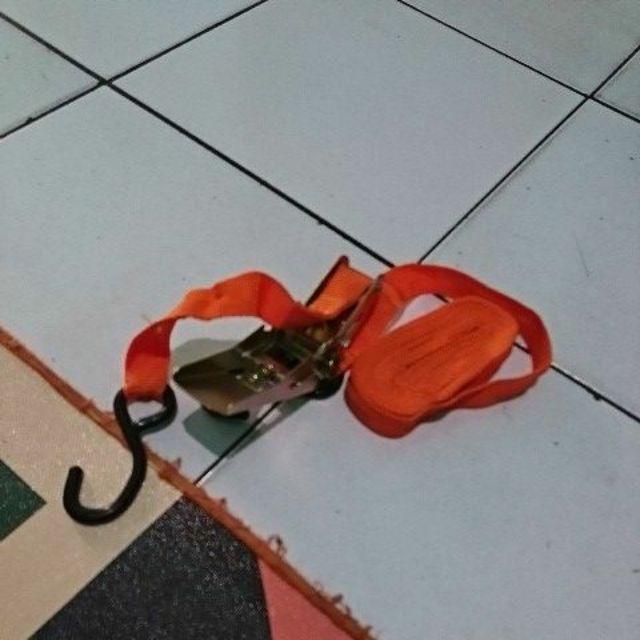 Xenon 400kg Tali Pengikat Barang Motor Ratchet Tie Down Set 1 In X 5 M