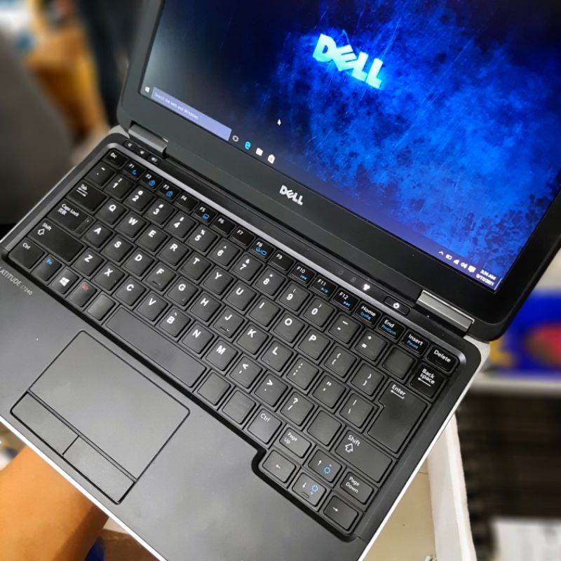 Dell Latitude E7240 Core i5 4th Gen RAM 8GB SSD