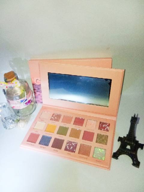 Eyeshadow novo cinderella eyeshadow pigment beauty vloger