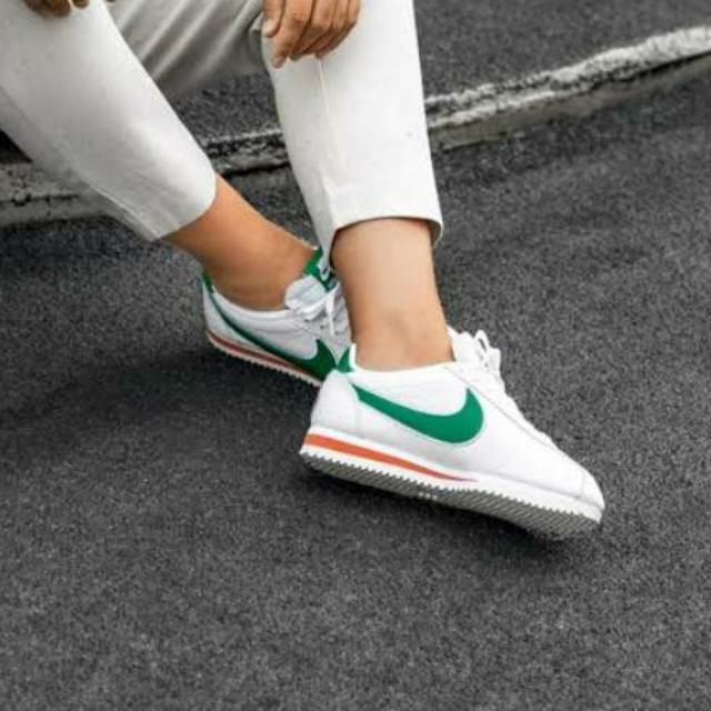 nike x stranger things trainers