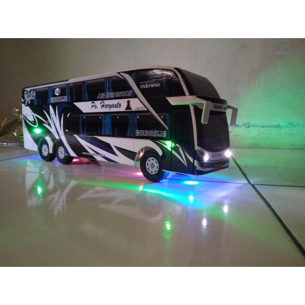 Miniatur Bus Haryanto Double Decker Lampu Remote Control