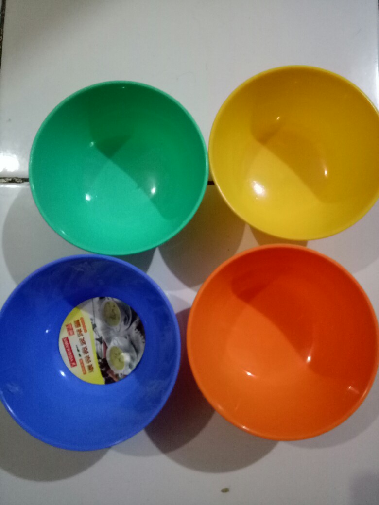 Yoshikawa Mangkok Plastik 11x11x5 Cm Set Isi 4 P0110 Warna Random