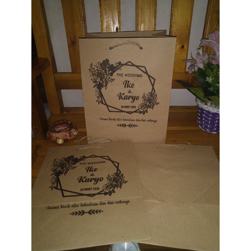 

paperbag kraft ukuran 20*15*25 SABLON DESIGN CUSTOM