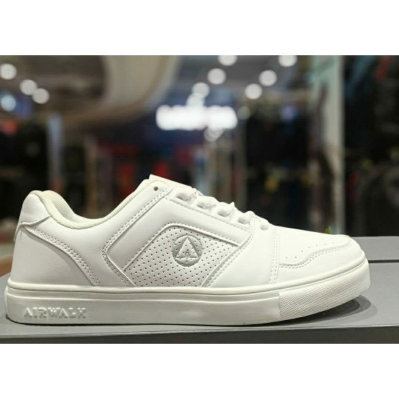 SALE Sports Station Airwalk Luz men sepatu putih pria SALE Sports Station Airwalk Luz men sepatu putih pria