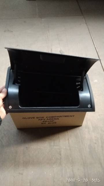 GLOVE BOX APV LACI APV BAGIAN ATAS