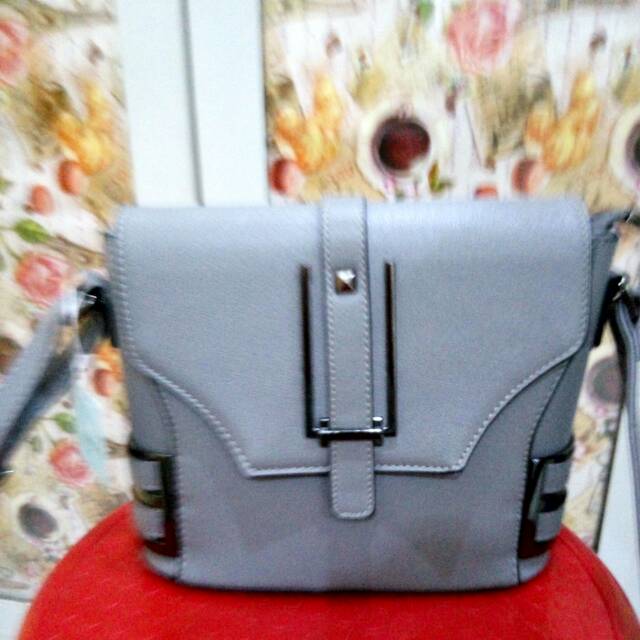 Preloved Elizabeth lorica