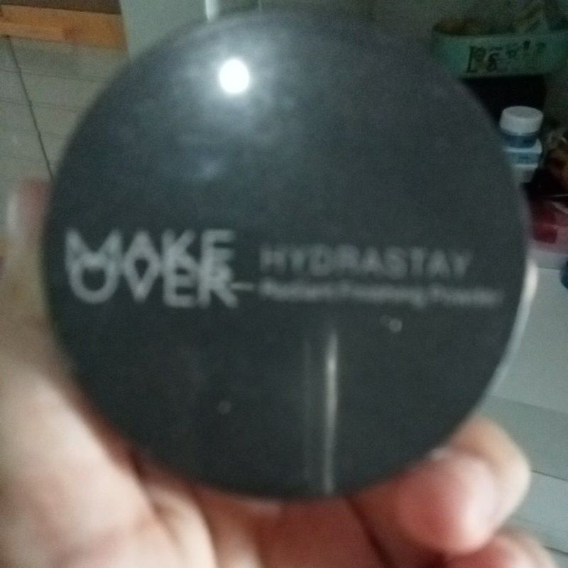 bedak make over hydrastay